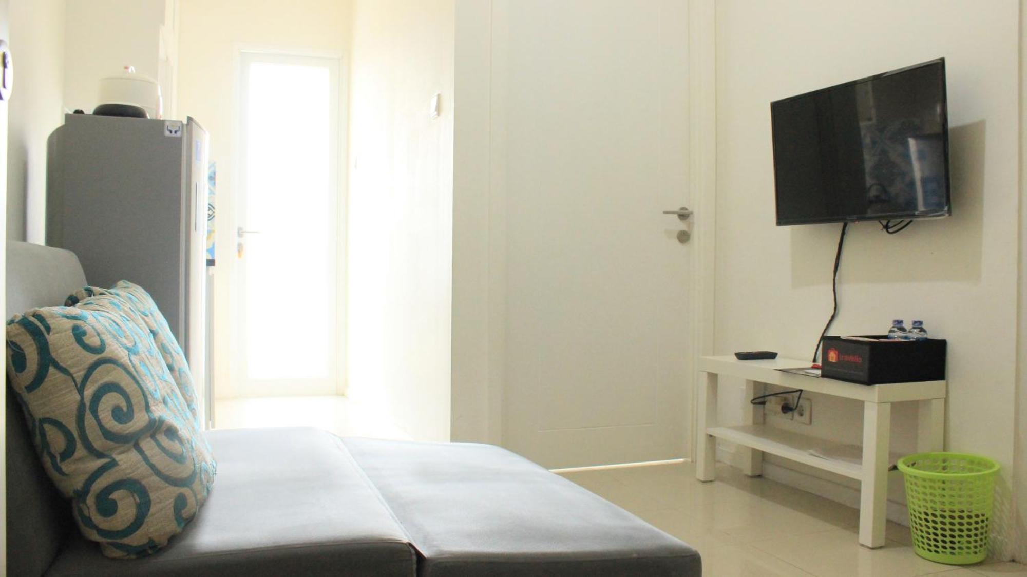 Modest 1br At Parahyangan By Travelio * Bandung